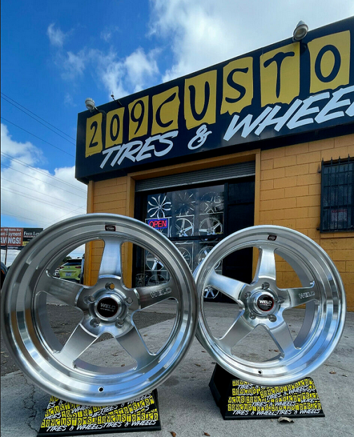 Set of 4 22" WELD VENTURA S105 POLISHED 22X8.5 + 22X10.5 5X127 5X5 Chevy OBS 1500 C-10 (WHEELS ONLY)