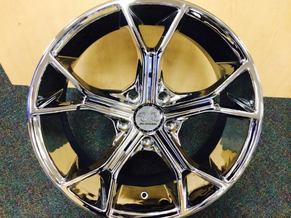 U2-32 18X7.5+35 5X114.3 C.B-73.1 CHROME