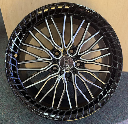 DS4 WHEEL DS4-M 17X7.5+38 5X114.3 C.B-73.1 B+MW