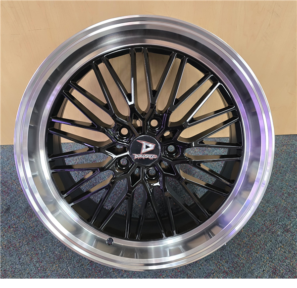 DS3 WHEEL DS3-M 18X8+38 5X114.3 C.B-73.1 B+MI