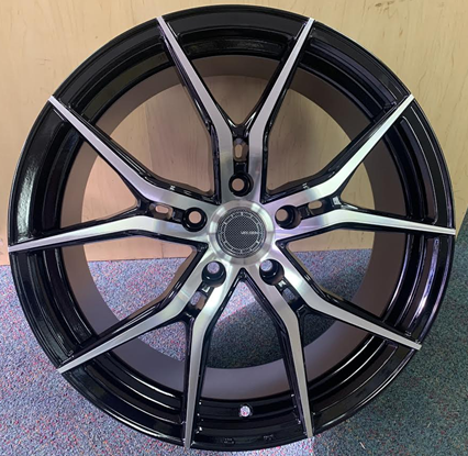 VELSEN WHEEL 631-M 18X8+38 5X114.3 C.B-73.1 B+M(U)