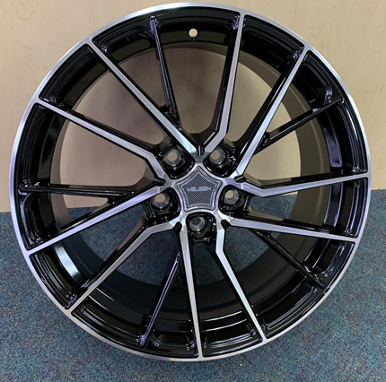 VELSEN WHEEL 582-M 18X8+38 5X114.3 C.B-73.1 B+M