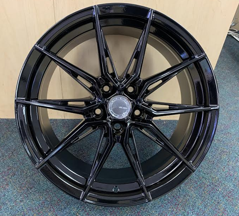 VELSEN WHEEL 583-M 18X8+38 5X114.3 C.B-73.1 B BLACK