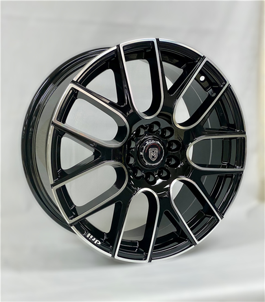 D7057 18X7.5+40 5X115+5X114.3 C.B 70.50 GLOSS BLACK MACHINE FACE
