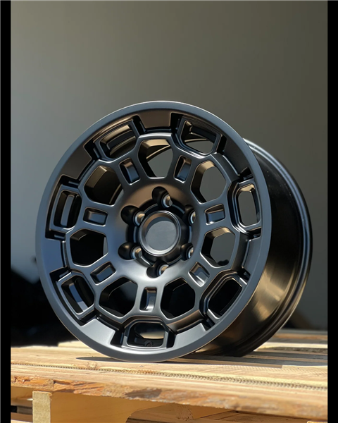 AGP PRO22 303MB 17X8+5 6X139.7 CB-106.2 MATTE BLACK