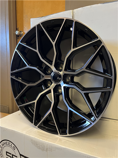 507 19X9.5 5X120 +38 CB72.56 GLOSS BLACK MACHINED FACE
