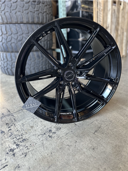 NOVA 19X9.5 5X120 +40MM 73.1 GLOSS BLACK ** FLOW FORM **