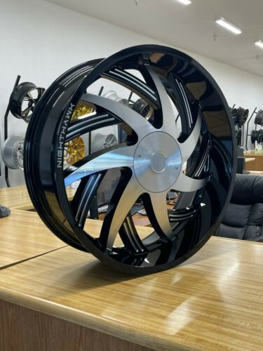 NIGHTHAWK LUXURY-N990 BLACK/MACHINE 28X9.5 5X115/5X4.75 +15 +78.1 **FLOATING CAPS**