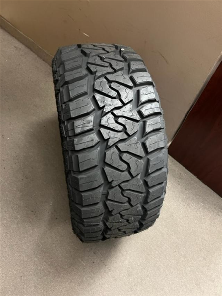 LT305/70R17 Grit King Ridge Climber R/T 121/118Q, E (10 Ply) 50,000 miles All Season M+S