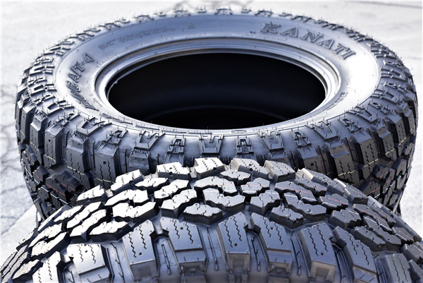 LT325/60R20 10PR KANATI TRAIL HOG A/T 4 126Q BSW