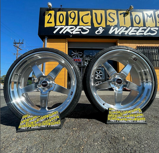 SET OF 4 22" WELD STREET VENTURA S105 22X8.5 22x10.5 5X127 CHEVY OBS, C-10 SQUARE BODY 5  ON 5 ALL POLISHED (TIRES INCLUDED)