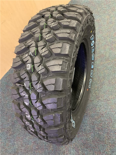 [1200046770] LT235/75R15 FORCEUM M/T-08 PLUS 6PLY 104/101Q OWL WHITE LETTER**